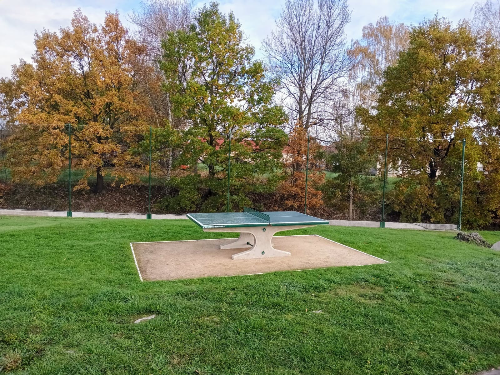 Stavební práce a úprava terénu - sportovní hřiště